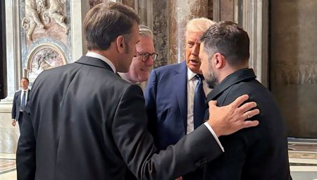 ABD, Ukrayna, Fransa ve İngiltere önderleri Vatikan’da bir ortaya geldi