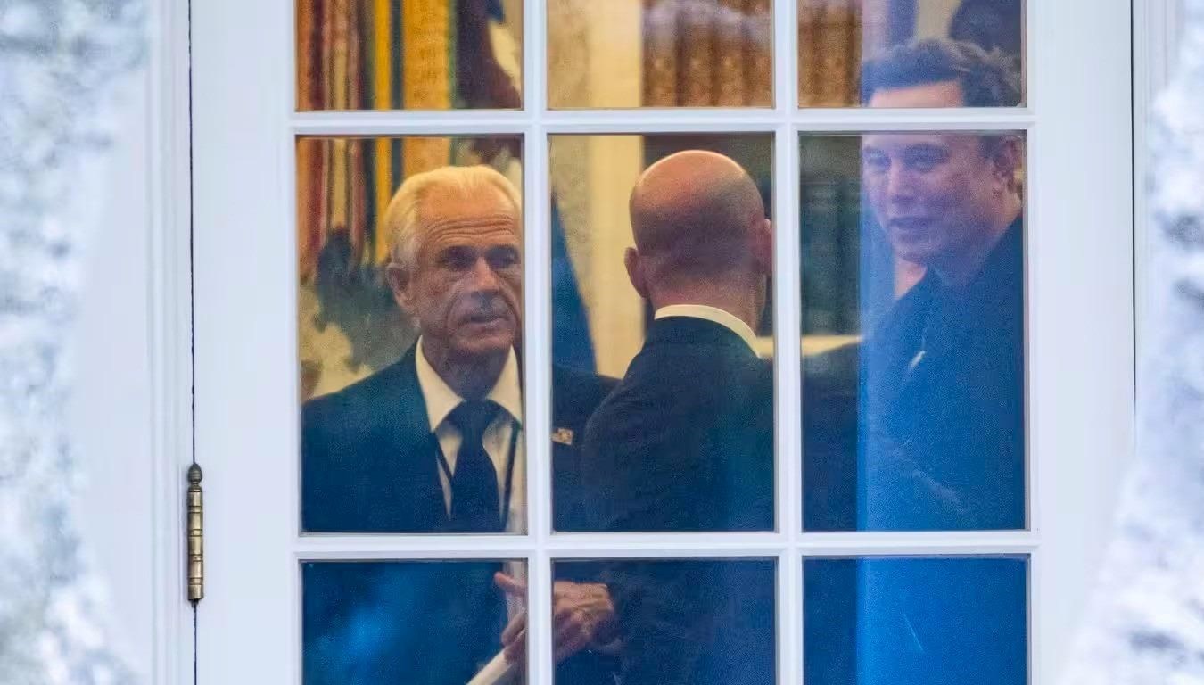 Elon Musk’tan Trump’ın ticaret danışmanına: “Moron, aptal”