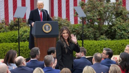 “Fenomen” bakan ülkeyi karıştırdı