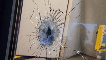 Fransa’da hapishanelere atak: Araçlar kundaklandı, otomatik silahla ateş açıldı