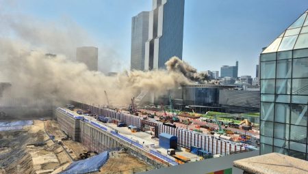 Güney Kore’de kongre merkezinde yangın çıktı