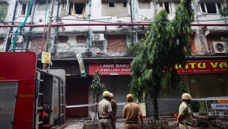 Hindistan’da otelde yangın: 15 kişi hayatını kaybetti