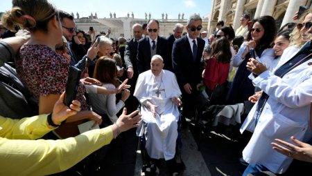 İsrail, Papa Francis için attığı tweeti sildi: “Yanlışlıkla oldu”