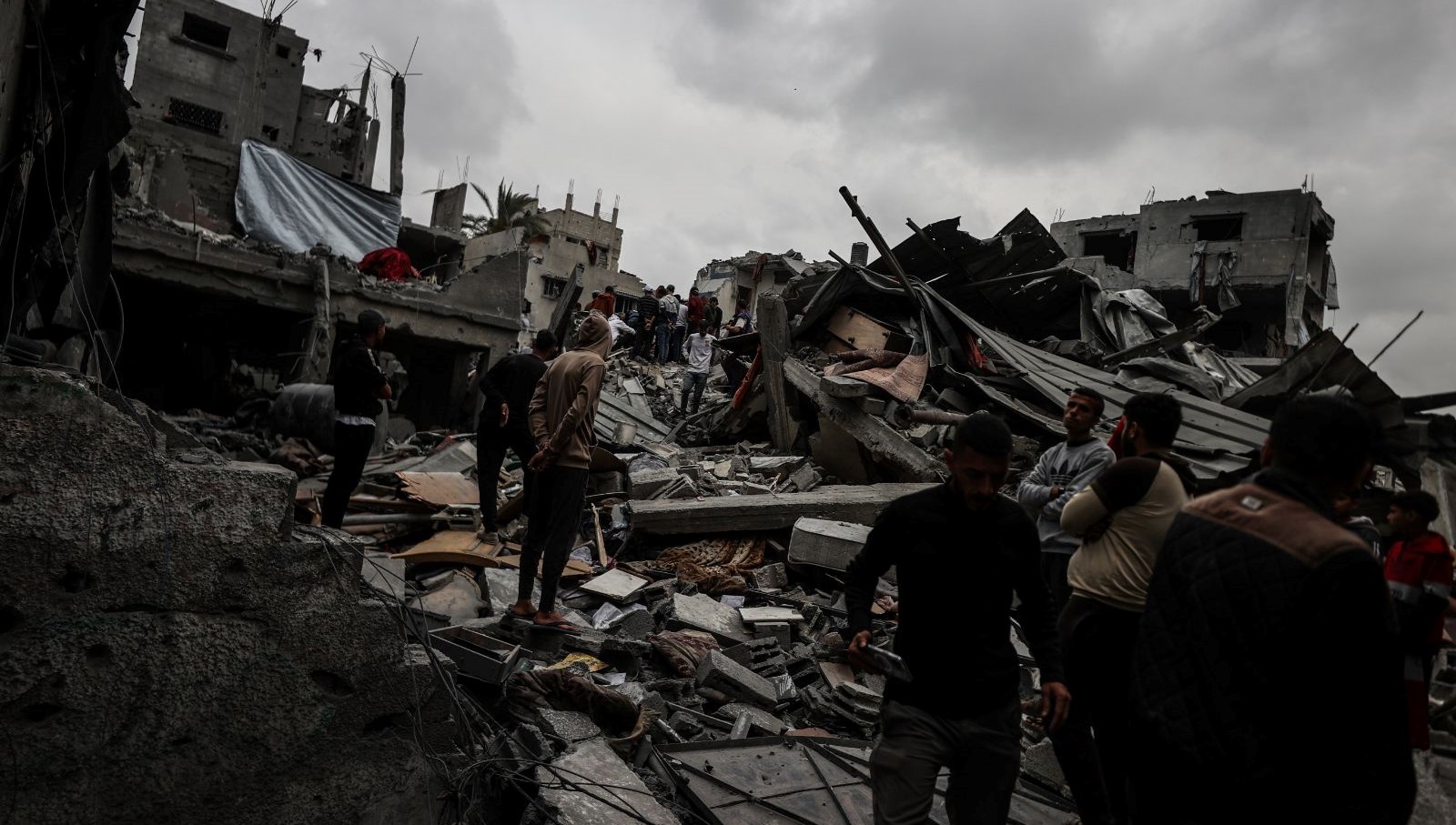 İsrail’in Şucaiyye’ye akınında 38 Filistinli öldü: “Dünya bir anda aksine döndü”