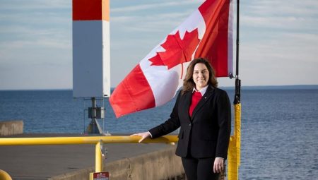 Şima Açan, Kanada’nın birinci Türk milletvekili oldu