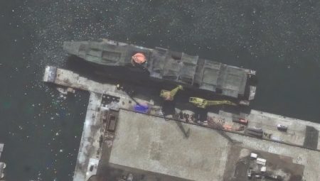 Şimdiye kadarki en büyük savaş gemisi: Kuzey Kore uydu manzaralarını yayınladı