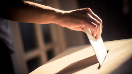 Avrupa’da kritik seçim günü: Üç ülke sandık başında