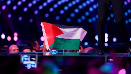 Eurovision yarı finalinde seyirciler Gazze’ye dayanak verdi