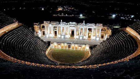 Gece ziyaretine açılmıştı: Pamukkale ve Hierapolis’e ağır ilgi