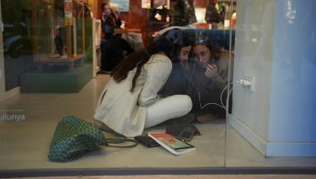 İspanya’da bu sefer de telefon çizgileri çöktü