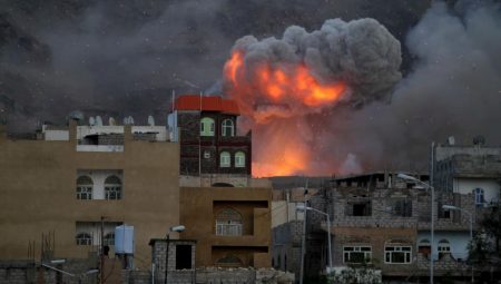 İsrail yine Yemen’e saldırdı