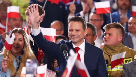 Polonya’da cumhurbaşkanı seçimi ikinci tıp yolunda