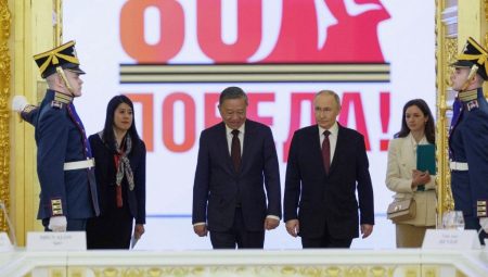Putin, Vietnam Komünist Partisi Genel Sekreteri ile görüştü