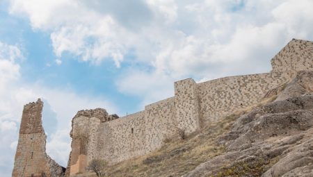 Tarihi Harput Kalesi’nde arkeolojik hafriyat periyodu başladı