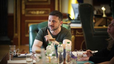 Zelenski, Putin’in üç günlük ateşkes teklifini reddetti