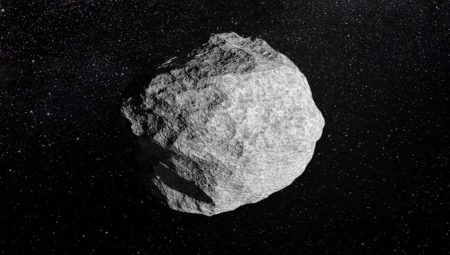 2032’de Ay’a çarpabilir: “Dünya’ya enkaz yağacak”