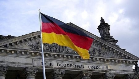 Almanya hükümetinden göç düzenlemesini sıkılaştıran 2 tasarıya onay