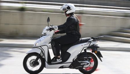 Arabadan çok motosiklet satıldı