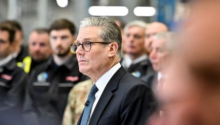 Başbakan Starmer açıkladı: İngiltere “savaşa hazır olma” basamağına geçiyor