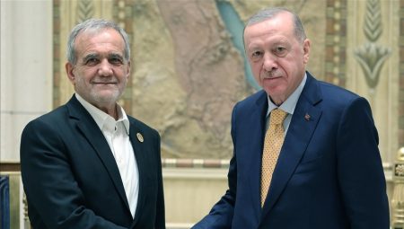 Cumhurbaşkanı Erdoğan, İranlı mevkidaşı ile görüştü