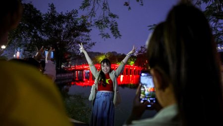 Düşen doğum oranları bir ülkeyi daha vurdu: 2 çocuk siyaseti sona eriyor