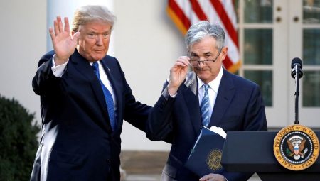 Fed Başkanı Powell Beyaz Saray’da: Trump tekrar azarladı