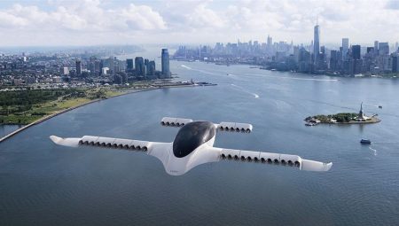 Hava ulaşımında ihtilal: Uçan taksi birinci sefer havalandı