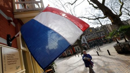 Hollanda’da siviller hudut denetimi yapmaya başladı