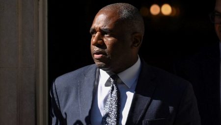 İngiltere’den İran iletisi: Nükleer silah konusunda kararlıyız