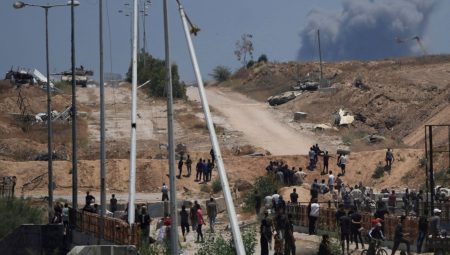 İsrail, tekrar yardım bekleyen Filistinlilere saldırdı: 20 kişi öldü