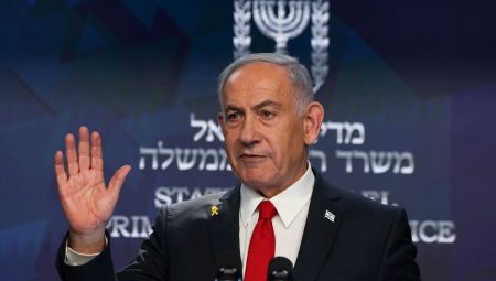 İsrailli müellif: Netanyahu hükümeti, gibisi görülmemiş bir çöküşe gidiyor