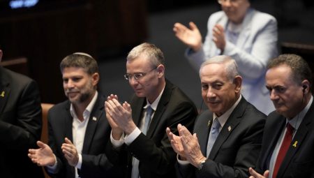 Netanyahu hükümetini devirme teşebbüsü başarısız oldu