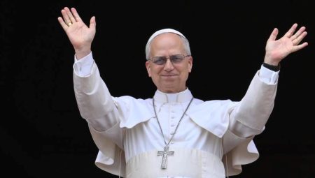 Papa’dan, Putin’e Ukrayna’da barışa yönelik “jest yapın” daveti