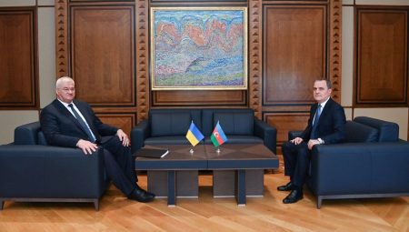 Ukrayna Dışişleri Bakanı, Bakü’de: “Savaşı bu yıl bitirmek istiyoruz”